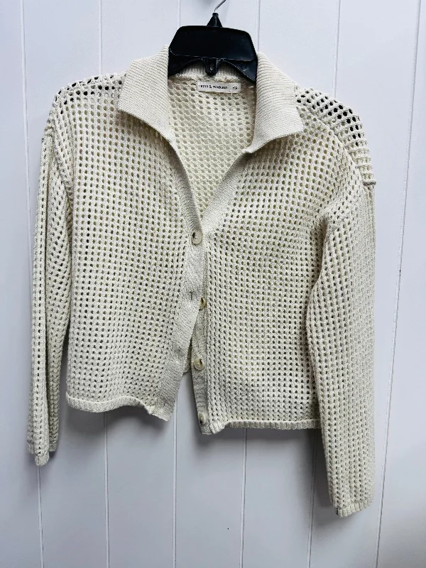 Women's Keyhole Neck SweatersSweater Cardigan By MOON & MADISON In Cream, Size: Xs