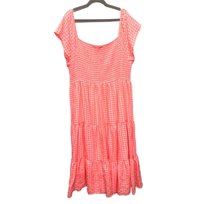 Women's Low-Neck DressesDress Casual Maxi By Clothes Mentor In Pink & White, Size: 3x