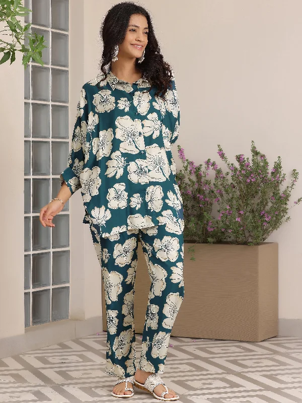 Women's Jumpsuits with Peter Pan CollarBlue Printed Silk Blend Co-Ords