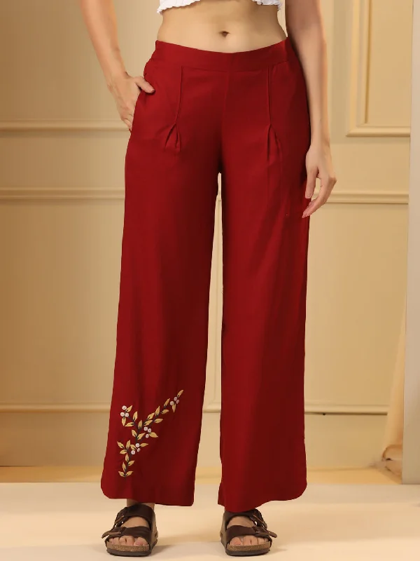 women's pajamas with breathable fabricMaroon Floral Printed Straight Fit Parallel Trousers