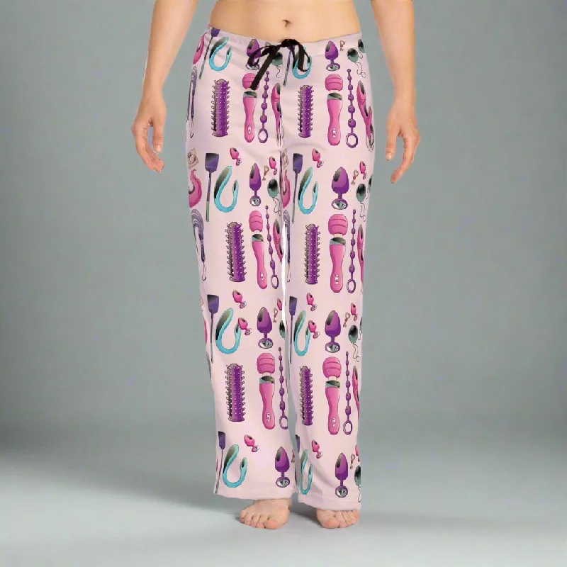 women's pajamas for everyday loungingWomen's Pajama Pants print with TOYS