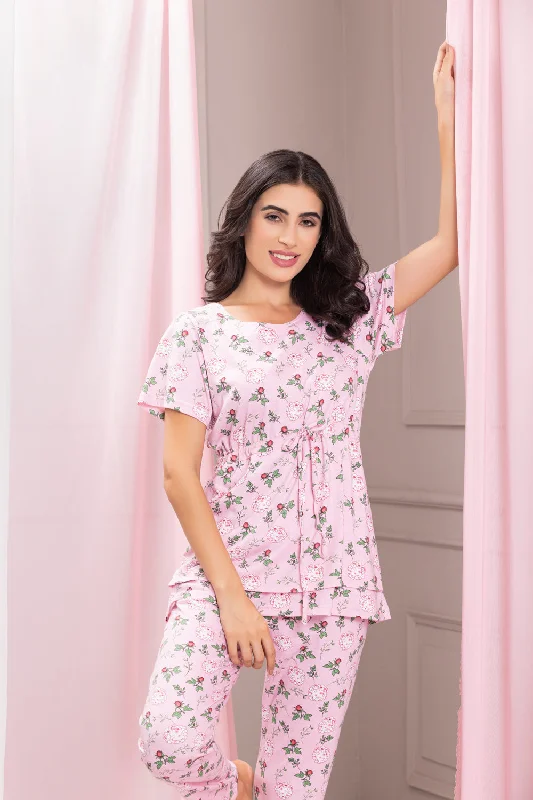 women's pajamas with a sophisticated eleganceFloral Print Pajama set