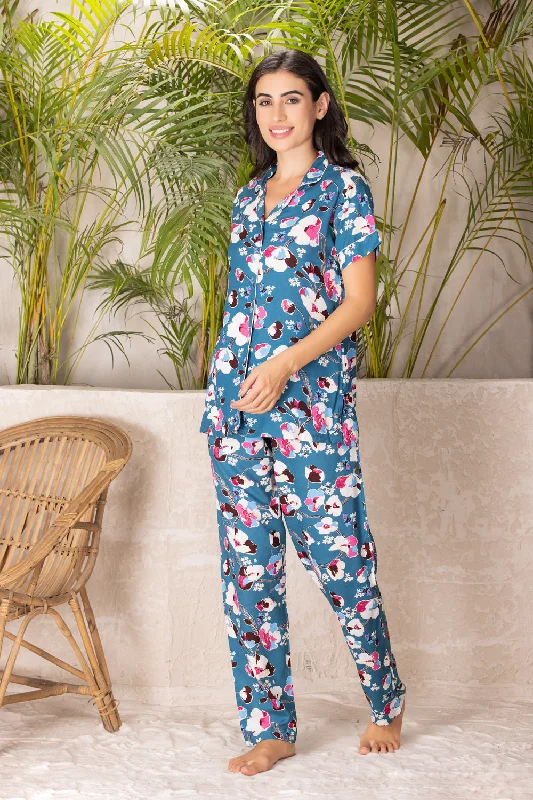 women's pajamas with a fitted designFloral rayon night suit