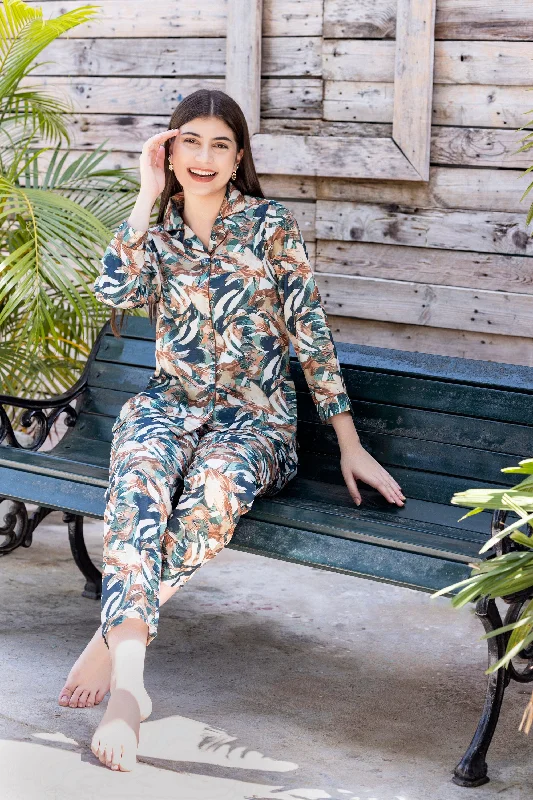 women's pajamas for lounging around the housePrinted Satin co-ord set